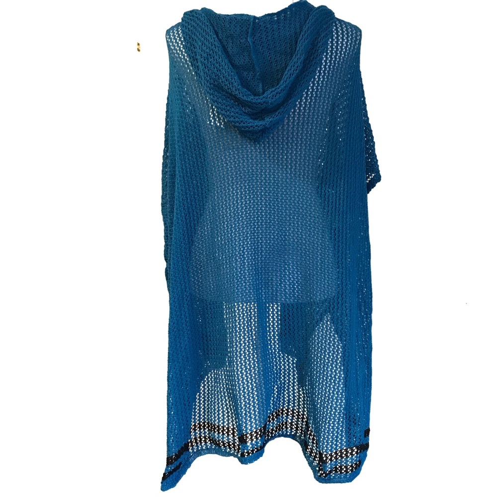 SWIMSUIT COVERUP. - Picture 3 of 6